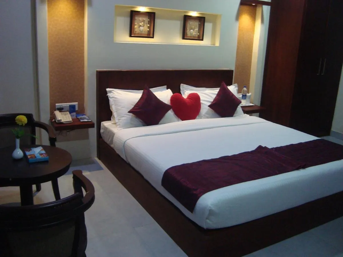 Rouba Residency Hotel Ponnāni